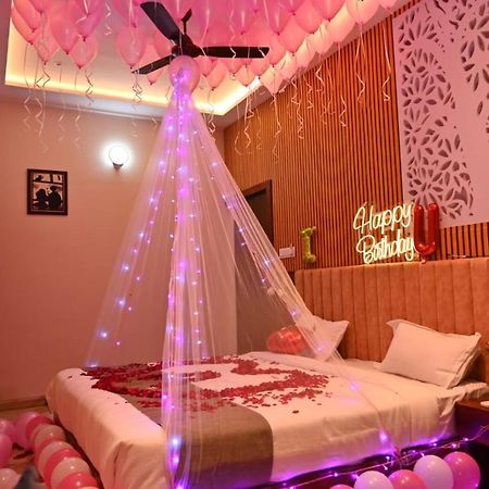 The Apple Tree Hotel Indore Ngoại thất bức ảnh